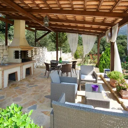 Vila Idalia Villas-villa Stefania Logarata